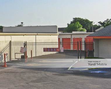 Storage Units for Rent available at 9210 Lazy Lane, Tampa, FL 33614