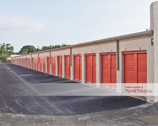 Photo 4 of Public Storage - 9210 Lazy Lane, Tampa, FL