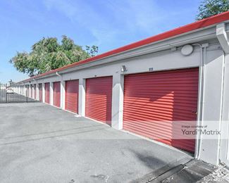 Photo 2 of iStorage - 4120 East 10th Avenue, Tampa, FL