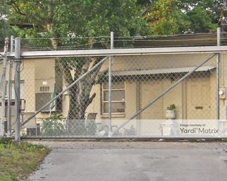 Photo 2 of People-s Choice Storage - 125 Central Drive, Brandon, FL