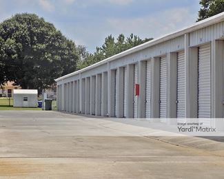 Photo 2 of Lakeside Self Storage - 720 Avenue K SW, Winter Haven, FL