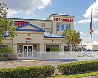 Photo 2 of iStorage - 1505 South US Highway 301, Tampa, FL