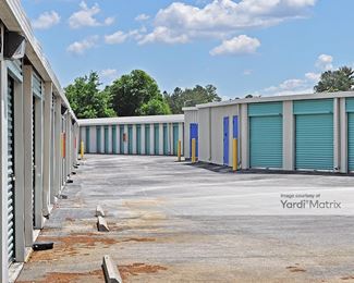 Photo 4 of iStorage - 1000 Commercial Way, Spring Hill, FL