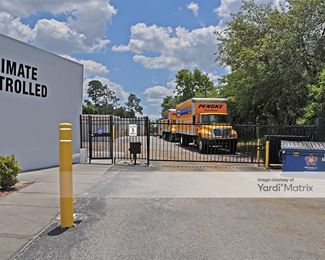 Photo 5 of iStorage - 1000 Commercial Way, Spring Hill, FL