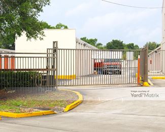 Photo 2 of Public Storage - 7190 South US Highway 17/92, Fern Park, FL