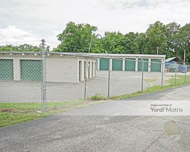 Storage Units for Rent available at 1007 Warehouse Drive, Leesburg, FL 34748