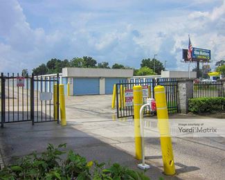 Photo 2 of Orlando West Self Storage - 5622 Old Winter Garden Road, Orlando, FL