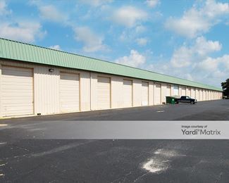 Photo 4 of Clear Bay Business Centers - 6941 Old Nasa Blvd, Melbourne, FL
