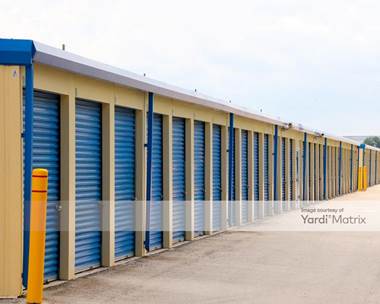 Storage Units for Rent available at 7628 Narcoossee Road, Orlando, FL 32822