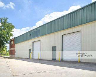 Photo 1 of SpareBox Storage - 5685 Georgia Highway 400, Cumming, GA
