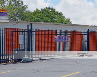 Photo 3 of Public Storage - 1700 Roswell Street SE, Smyrna, GA