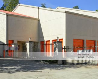 Photo 4 of Public Storage - 7760 Roswell Road, Sandy Springs, GA