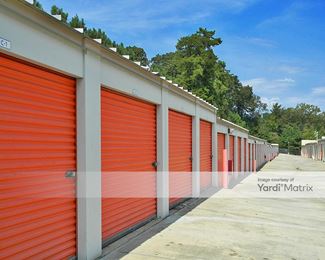 Photo 5 of Public Storage - 5260 Minola Drive, Lithonia, GA