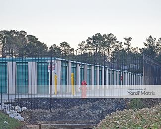 Photo 3 of Extra Space Storage - 735 Hambrick Road, Stone Mountain, GA