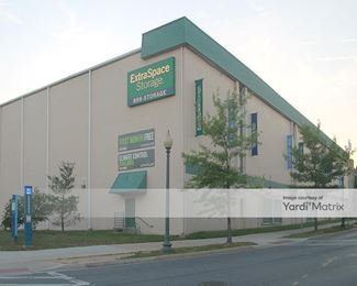 Photo 1 of Extra Space Storage - 7722 Fenton Street, Silver Spring, MD
