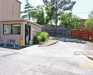 Photo 4 of Extra Space Storage - 8603 Old Ardmore Road, Landover, MD