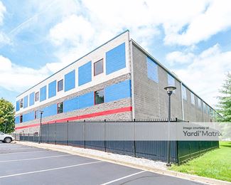 Photo 2 of Public Storage - 12311 Parklawn Drive, Rockville, MD