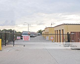 Photo 2 of A American Self Storage - 9951 Royal Lane, Dallas, TX