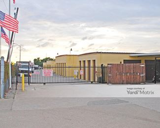 Photo 3 of A American Self Storage - 9951 Royal Lane, Dallas, TX