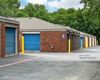 Photo 4 of Public Storage - 6640 Skillman Street, Dallas, TX
