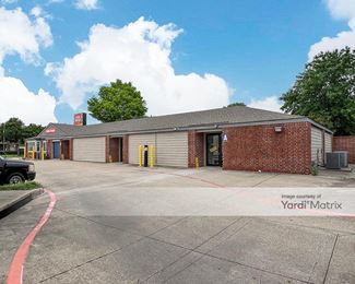 Photo 5 of Public Storage - 6640 Skillman Street, Dallas, TX