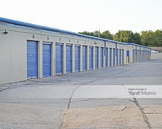 Photo 4 of Extra Space Storage - 4417 Forest Lane, Garland, TX