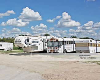 Photo 4 of River Road Self Storage - 880 River Road, San Marcos, TX