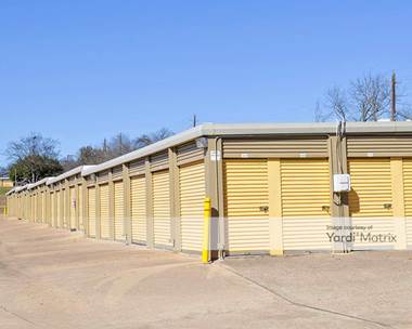 Storage Units for Rent available at 9706 Menchaca Road, Austin, TX 78748