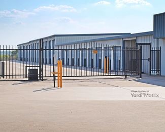 Photo 2 of Avid Storage - 5280 Highway 71 East, Del Valle, TX