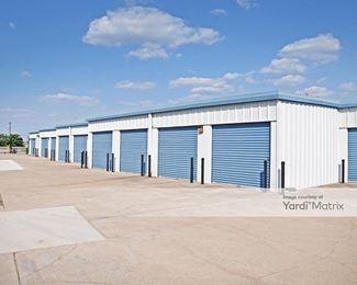 Photo 4 of Avid Storage - 5280 Highway 71 East, Del Valle, TX