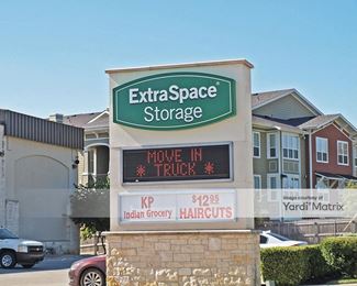 Photo 2 of Extra Space Storage - 12506 North Lamar Blvd, Austin, TX