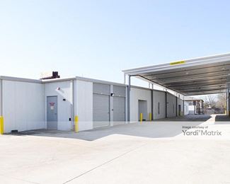 Photo 2 of Extra Space Storage - 1615 North IH 35, San Marcos, TX