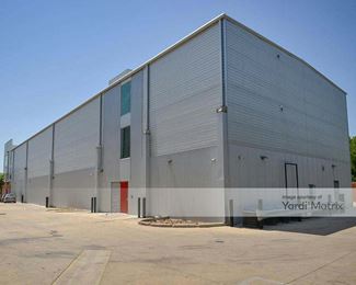 Photo 4 of Extra Space Storage - 5656 North IH 35, Austin, TX