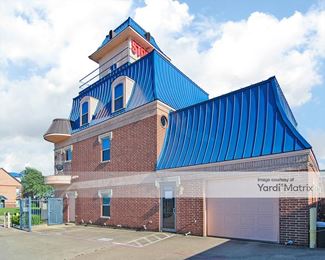 Photo 3 of CubeSmart Self Storage - 611 East Beltline Road, Cedar Hill, TX