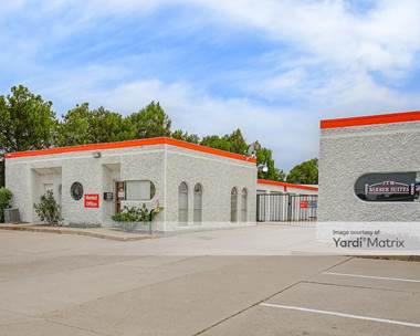 Storage Units for Rent available at 6712 Crowley Road, Fort Worth, TX 76134
