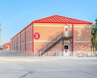 Photo 3 of Public Storage - 715 West Harris Road, Arlington, TX
