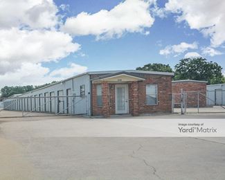 Photo 4 of CubeSmart Self Storage - 813 East Kennedale Pkwy, Kennedale, TX