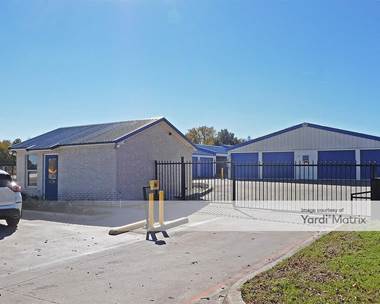 Storage Units for Rent available at 1004 Southeast Pkwy, Azle, TX 76020
