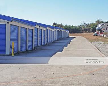 Storage Units for Rent available at 1004 Southeast Pkwy, Azle, TX 76020