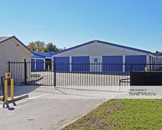 Photo 4 of Azle Southeast Storage - 1004 Southeast Pkwy, Azle, TX