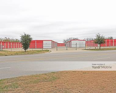 Storage Units for Rent available at 1502 North Nolan River Road, Cleburne, TX 76033