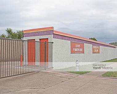 Storage Units for Rent available at 2377 East Loop 820 South, Fort Worth, TX 76112
