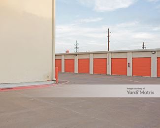 Photo 4 of Public Storage - 5623 Rufe Snaw Drive, North Richland Hills, TX