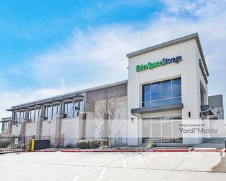 Photo 1 of Extra Space Storage - 4820 Western Center Blvd, Haltom City, TX