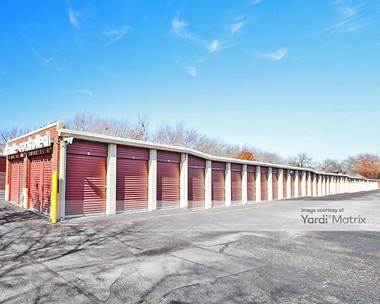 Storage Units for Rent available at 88 Grapevine Hwy, Hurst, TX 76054