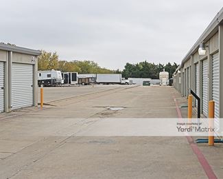 Photo 4 of Extra Space Storage - 1750 Mansfield Webb Road, Arlington, TX