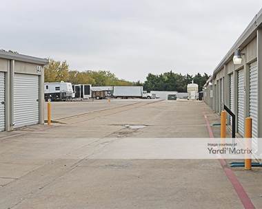 Storage Units for Rent available at 1750 Mansfield Webb Road, Arlington, TX 76002
