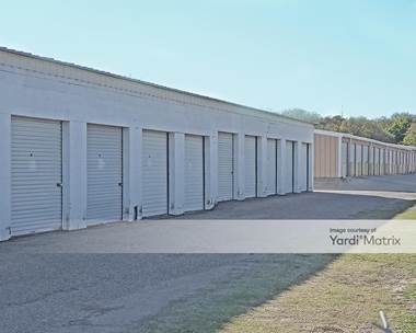 Storage Units for Rent available at 10201 Jacksboro Hwy, Fort Worth, TX 76135