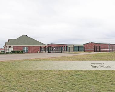 Storage Units for Rent available at 304 South Colonial Drive, Cleburne, TX 76033