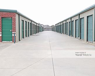 Photo 3 of Colonial Self Storage - 304 South Colonial Drive, Cleburne, TX